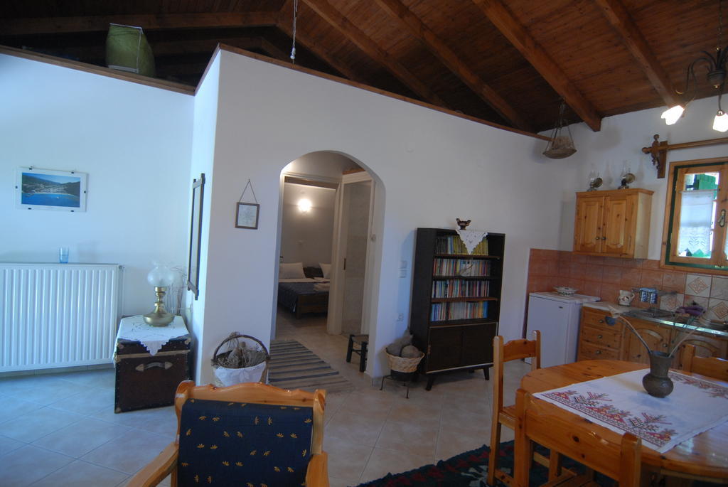 Villa Frias Asprogerakata Room photo