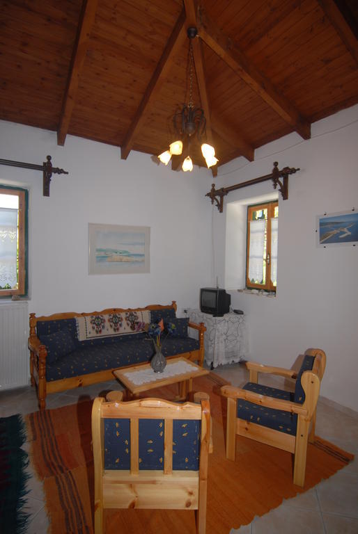 Villa Frias Asprogerakata Room photo