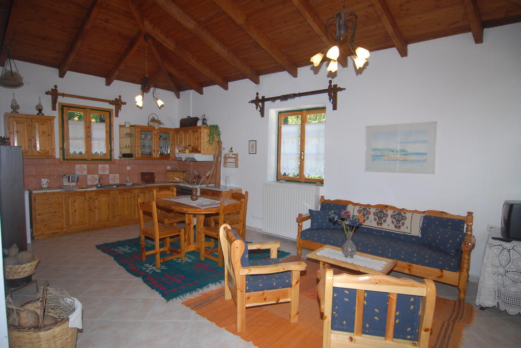 Villa Frias Asprogerakata Room photo